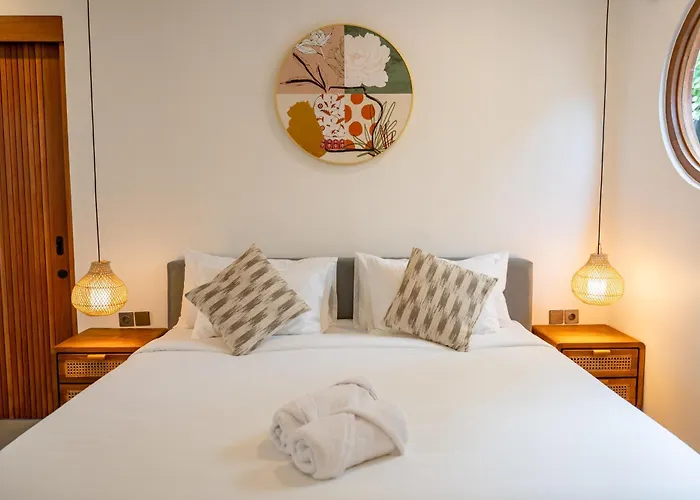 Yuvilla 2br *